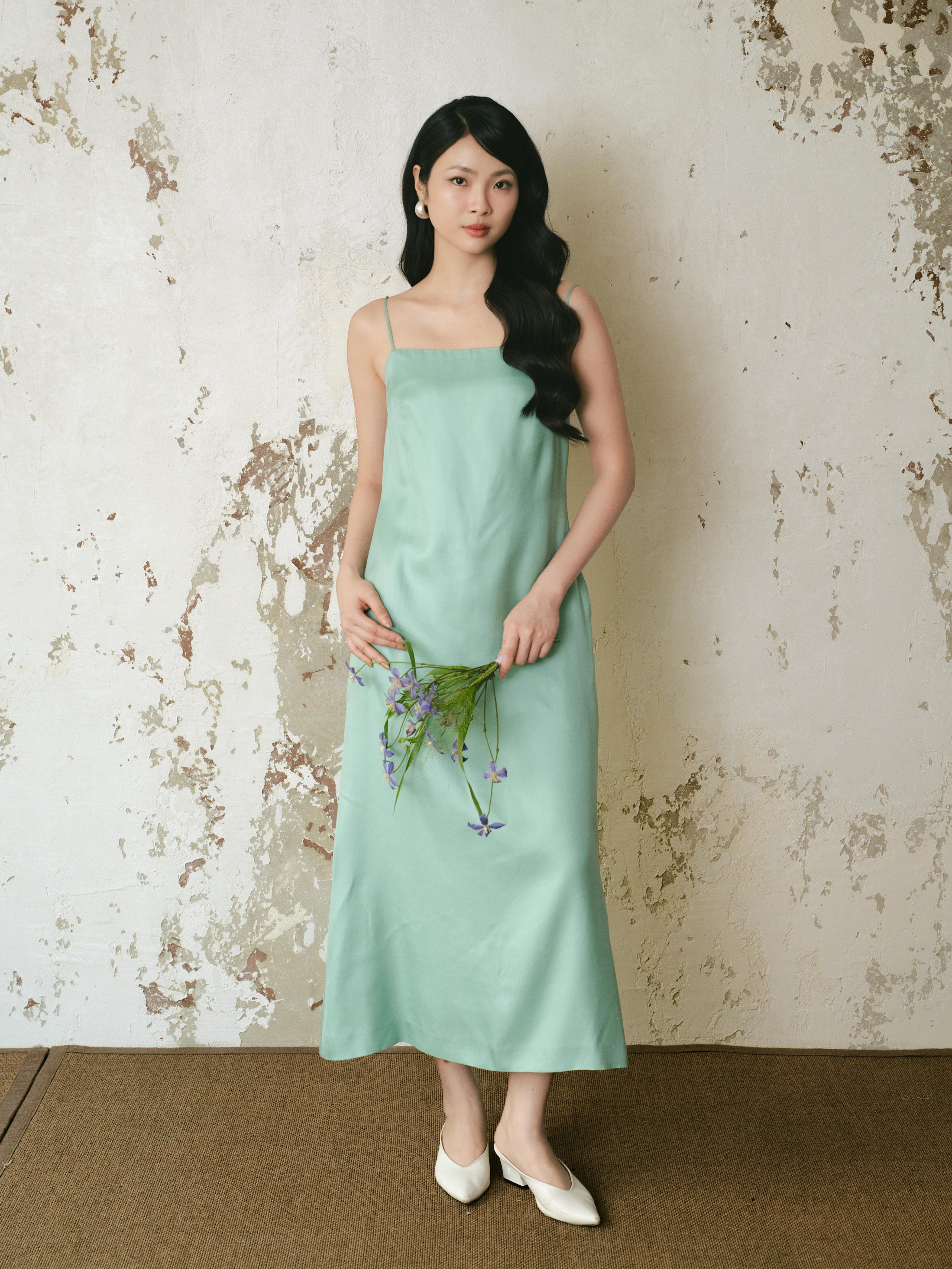Đầm 2 dây ngọc lam - kem
