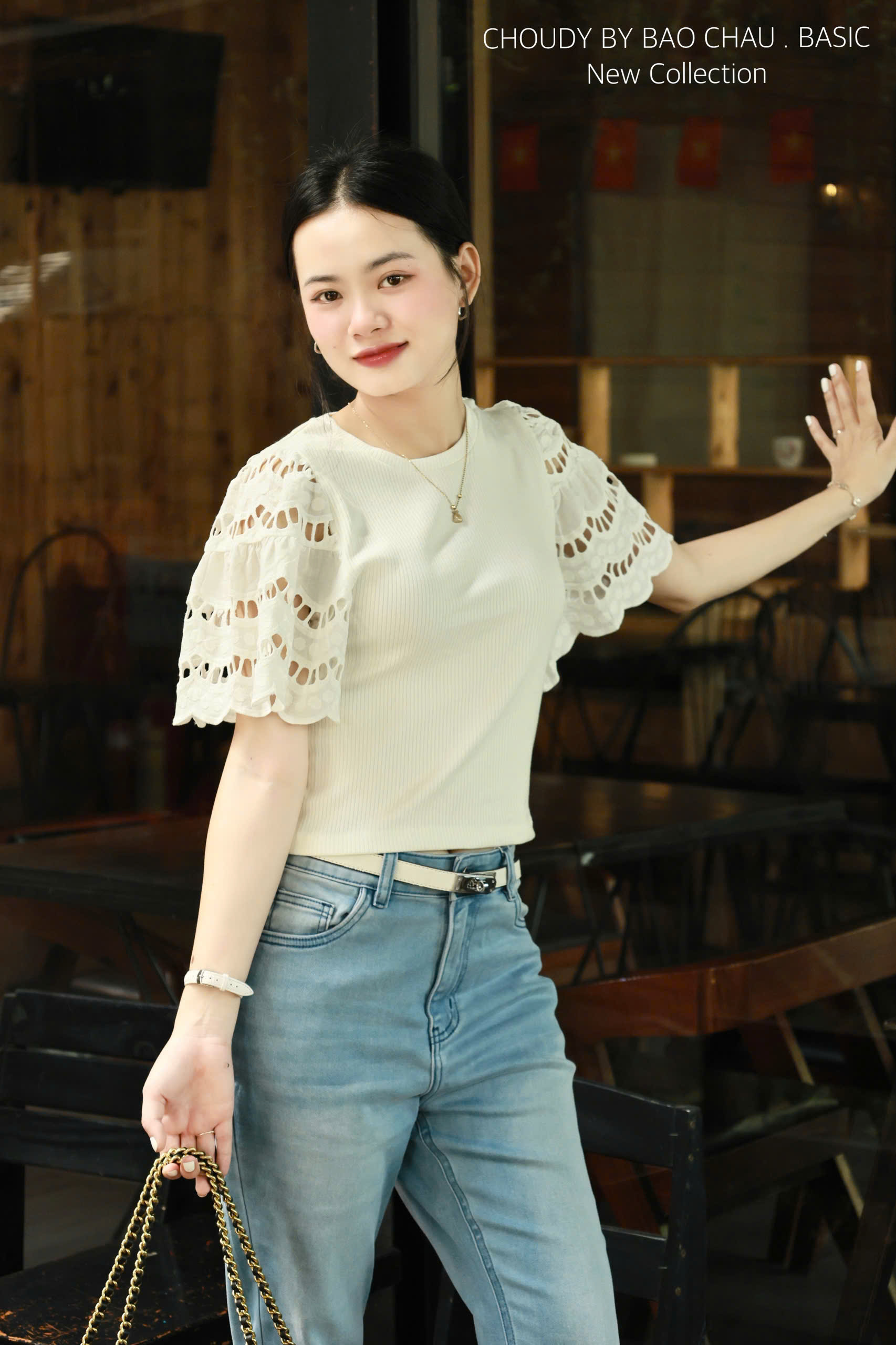 A423 ÁO KIỂU TRẮNG