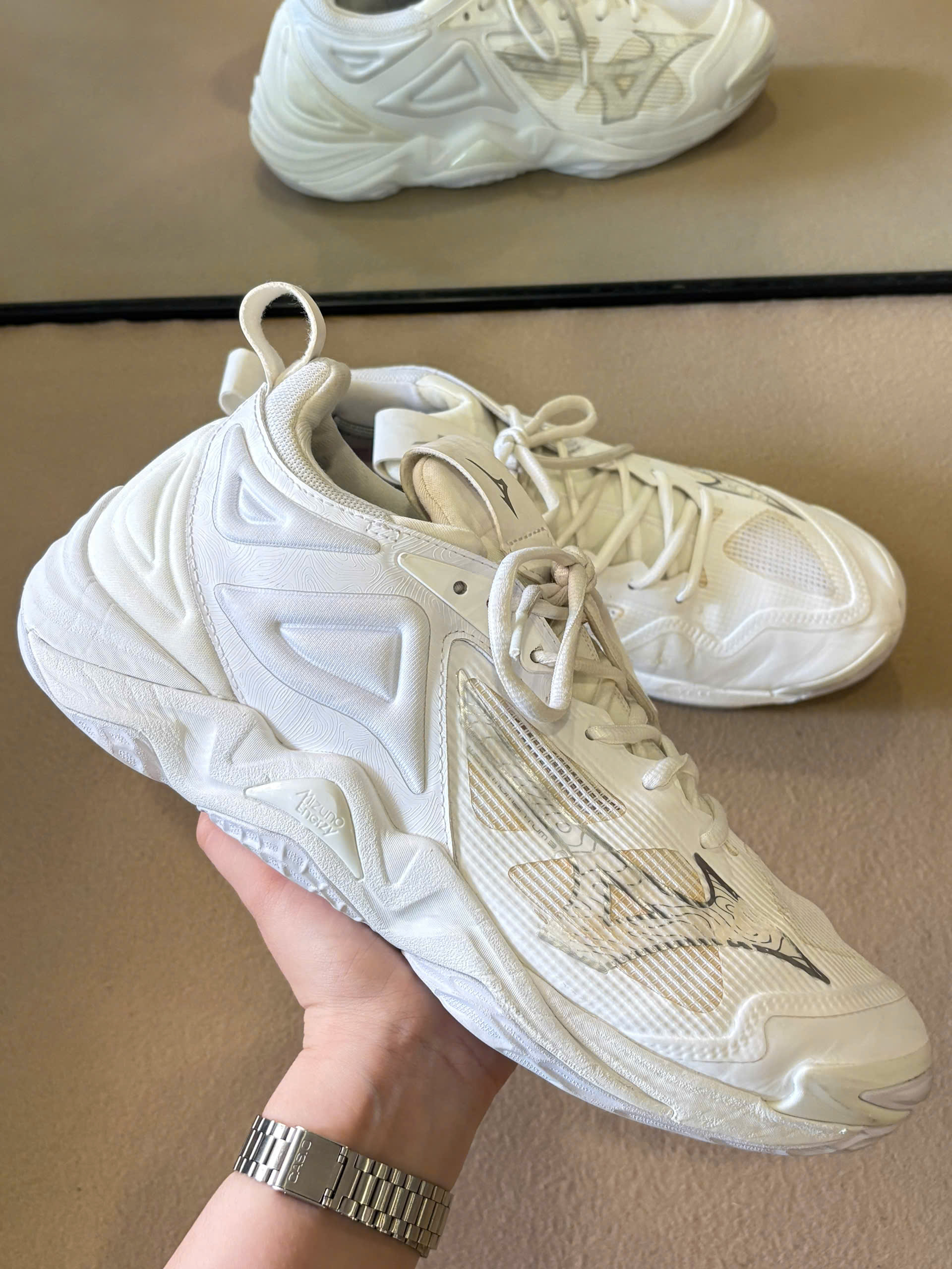 Mizuno Wave Momentum 3 Volleyball Shoes