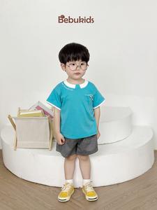 Bộ cộc tay in chữ cổ, túi ngực gập mép in love mom