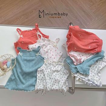 Bộ không tay quần đùi bé gái không cổ