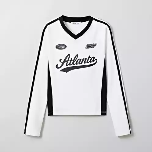 Product image - SPAO Atlanta Crop Long Sleeve T-shirt