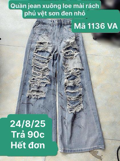 Product image - jean xuông loe mài rách phủ  vệt sơn  đen nhỏ