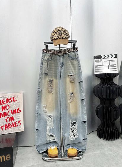 Product image - Quần jane mài rách,xẻ 2 bên sườn