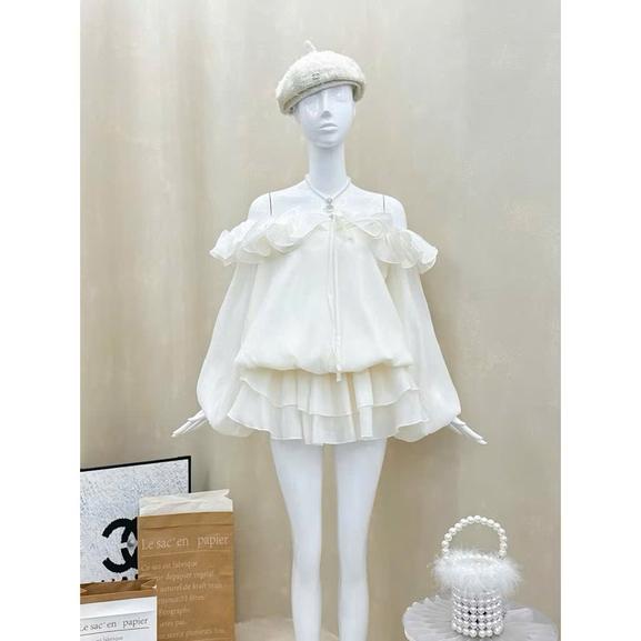 Product image - Áo trễ vai tơ bánh bèo