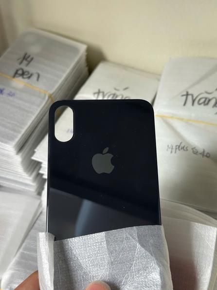 Product image - kính lưng iphone x lỗ to