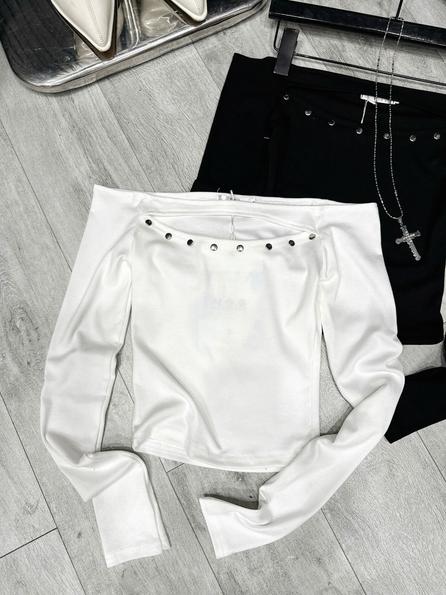 Product image - áo trễ vai khoét phần ngực