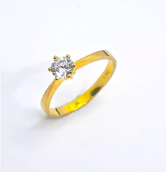 Product image - 18k Saudi Gold Moissanite Ring