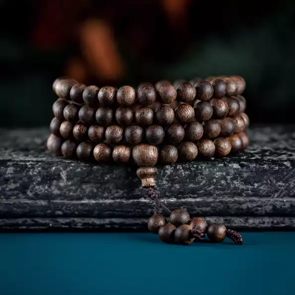 Product image - Vòng Trầm Hương 108 Hạt Tròn Trơn