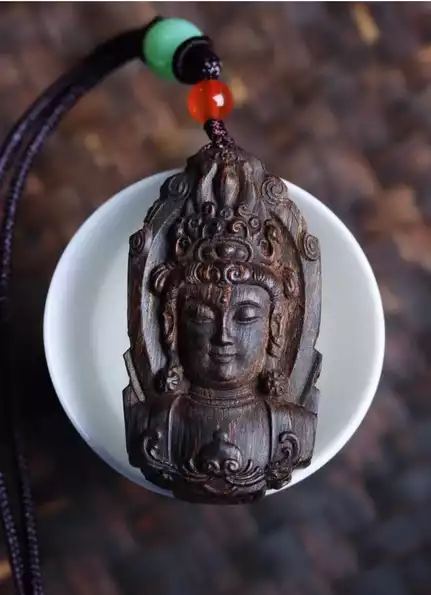 Product image - Mặt dây chuyền trầm hương tự nhiên