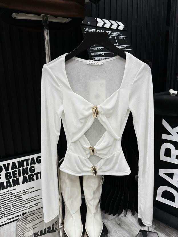 Product image - áo khoét bụng có 2 khuy to