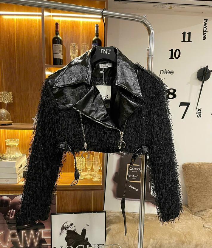 Product image - áo khoác crt lông tua dua phối da