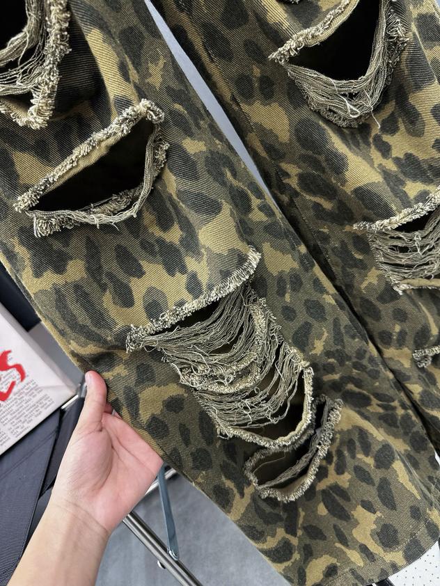 Product image - Quần Jean Dài Camo Rách
