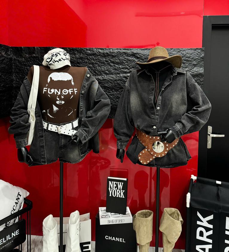 Product image - Set Bò Quần Sooc+ Áo Đen Xịt Thời Trag