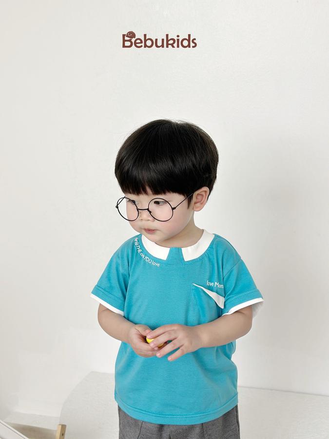 SB2166- bộ cộc tay in chữ cổ, túi ngực gập mép in love mom