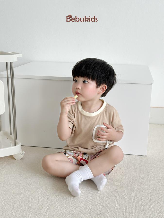 SB2330- bộ cộc tay túi viền dây in chú cũn phối quần karo cún