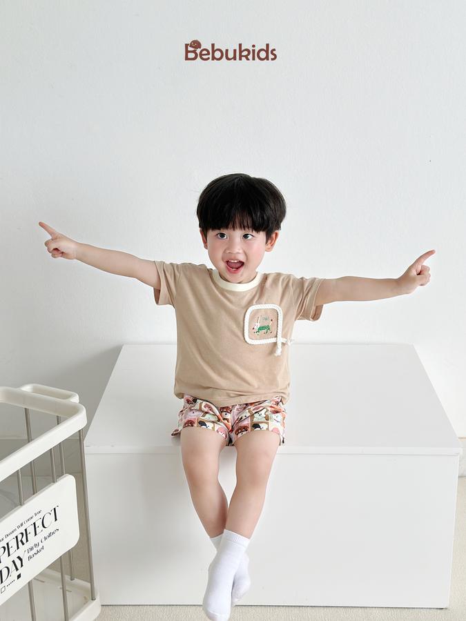 SB2330- bộ cộc tay túi viền dây in chú cũn phối quần karo cún