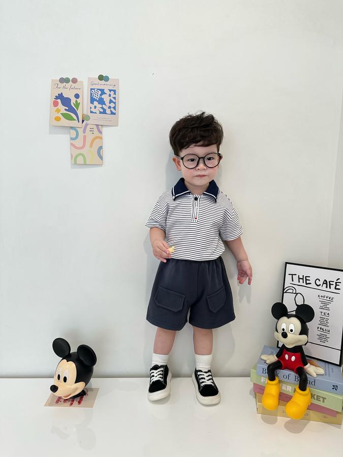 SB2334- bộ polo bé trai phối viền cổ, logo đính nẹp