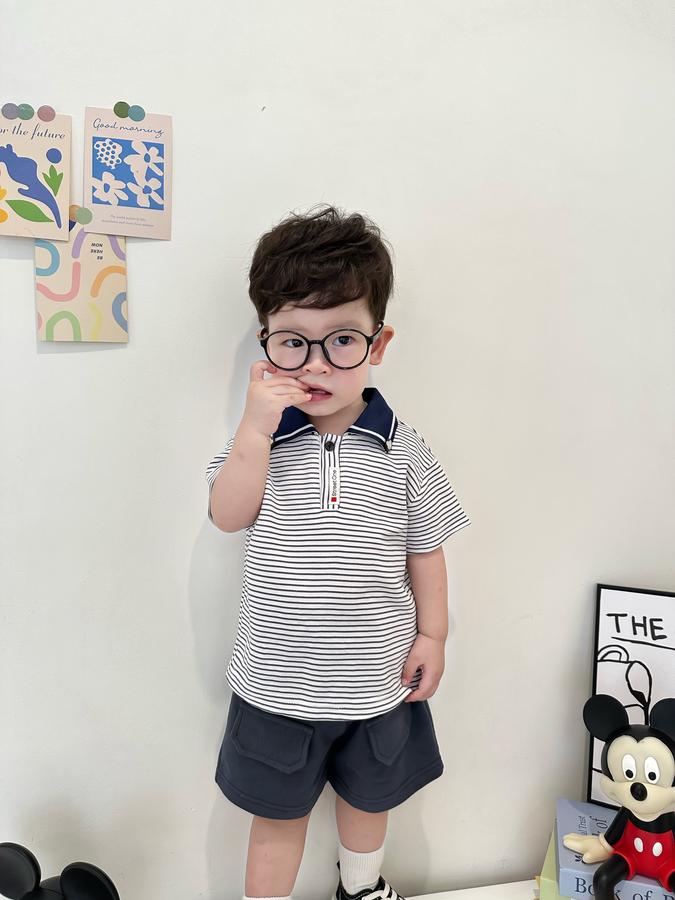 SB2334- bộ polo bé trai phối viền cổ, logo đính nẹp