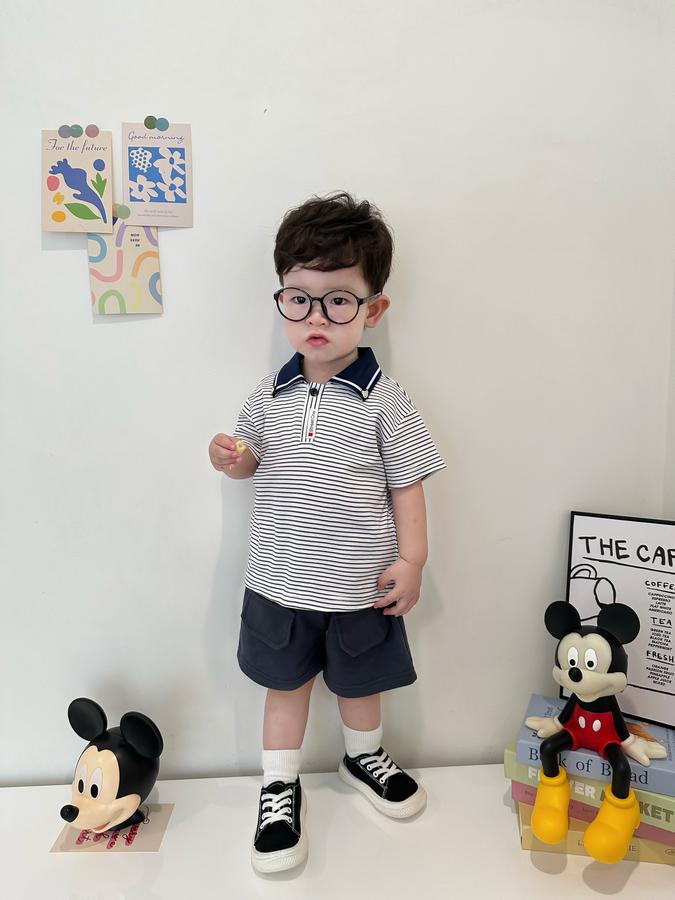 SB2334- bộ polo bé trai phối viền cổ, logo đính nẹp