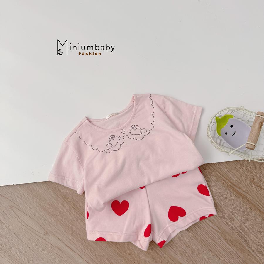 SB2285- bộ bé gái cộc tay in cổ thỏ phối quần tim hồng