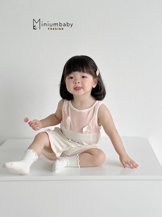 SB2325- bộ ba lỗ bé gái đính tai thỏ, quần lé viền màu