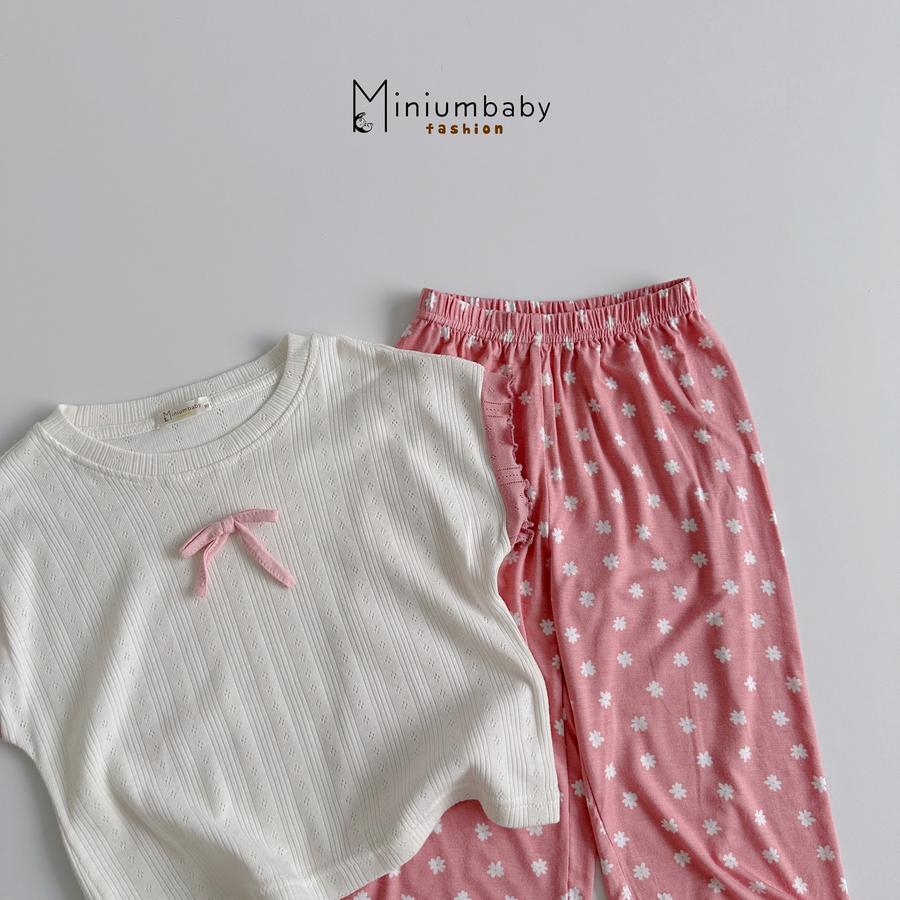 SB2397- bộ sát nách quần lửng hoa tim đính nơ