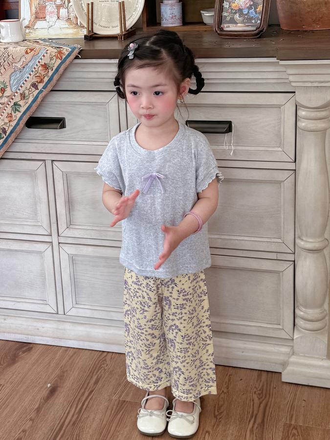 SB2397- bộ sát nách quần lửng hoa tim đính nơ