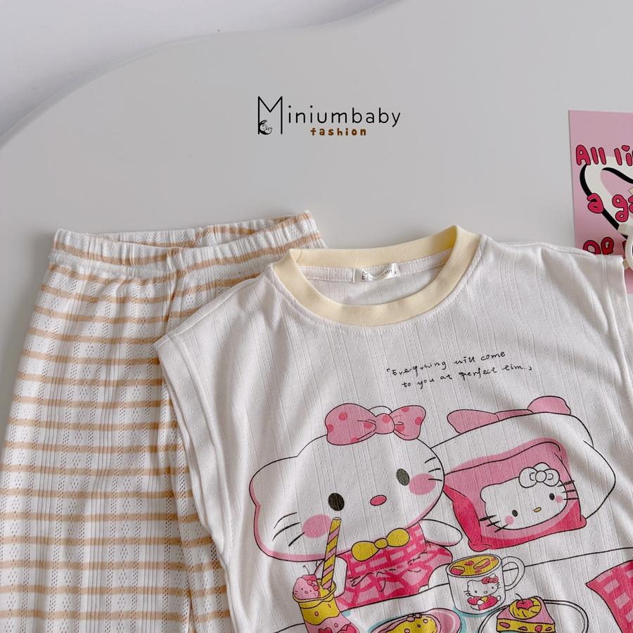 SB2364- bộ sát nách in hellokitty, đồ ăn phối quần kẻ