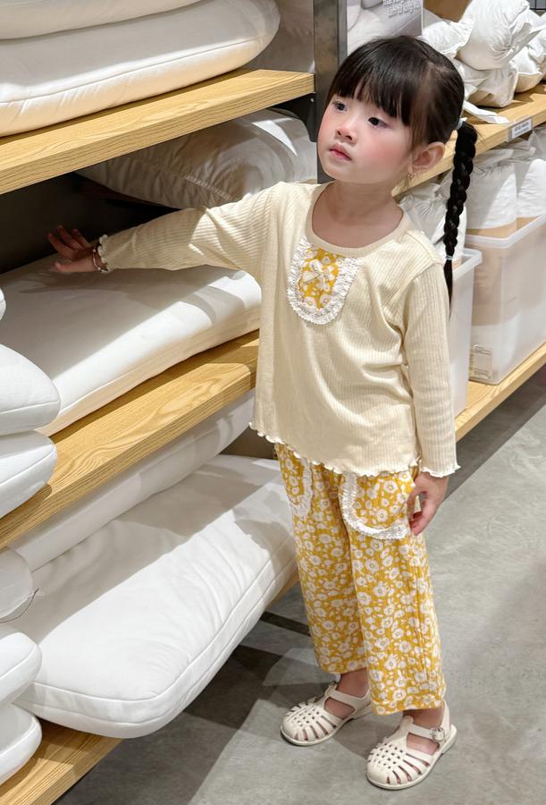 SB2394- bộ dài tay bé gái bèo nẹp, túi quần đính nơ nẹp