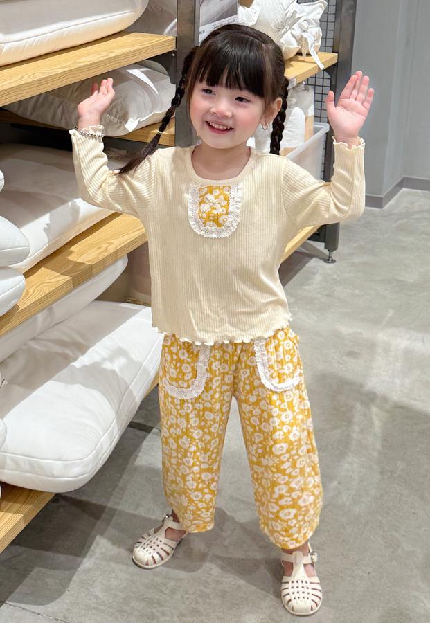 SB2394- bộ dài tay bé gái bèo nẹp, túi quần đính nơ nẹp