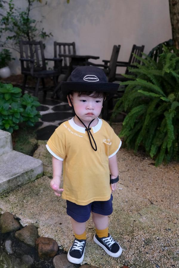 SB2166- bộ cộc tay in chữ cổ, túi ngực gập mép in love mom