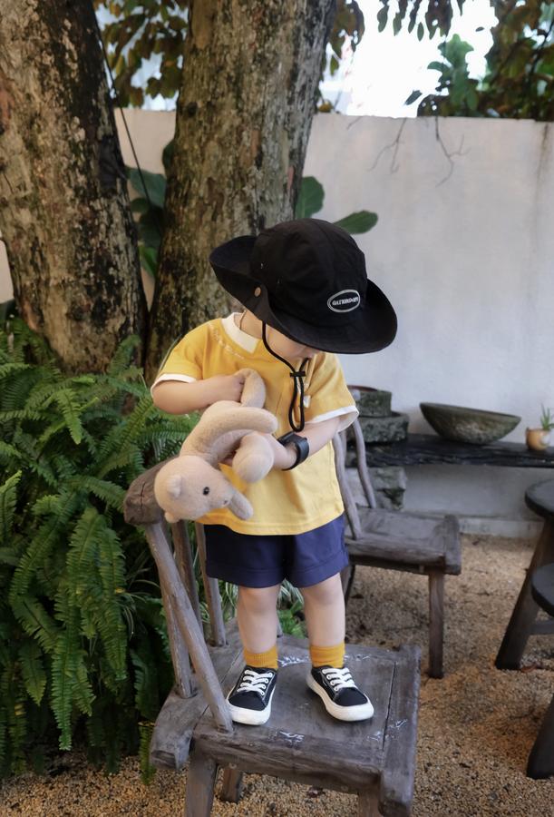 SB2166- bộ cộc tay in chữ cổ, túi ngực gập mép in love mom