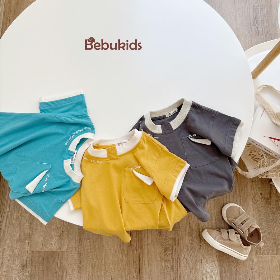 SB2166- bộ cộc tay in chữ cổ, túi ngực gập mép in love mom