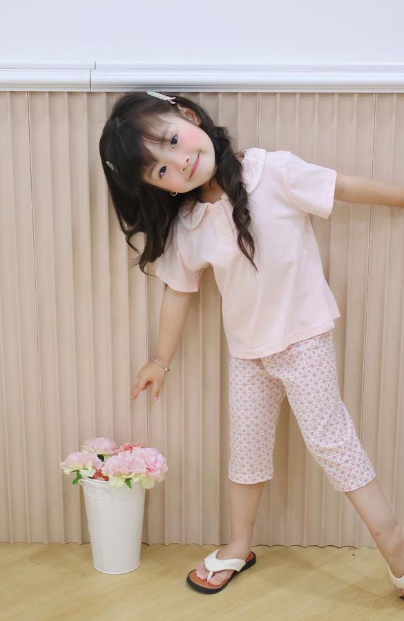 SB2105- bộc cộc cổ sen phối viền cổ, quần lửng hoa