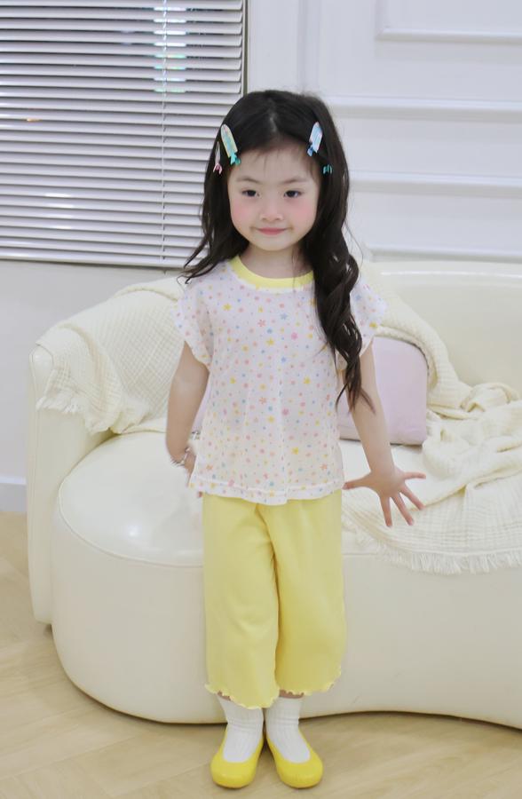 SB2389- bộ  sát nách bé gái phối cổ quần màu trơn, áo in họa tiết