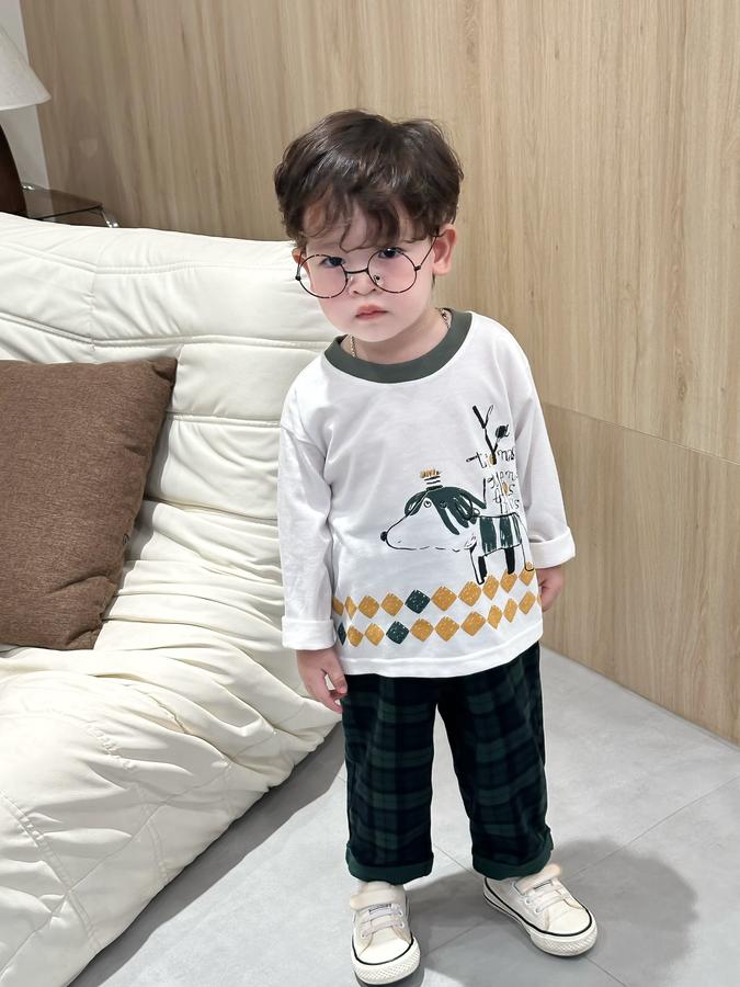 SB2419-bộ dài tay bé trai phối cổ in cún cõng chữ phối quần kẻ