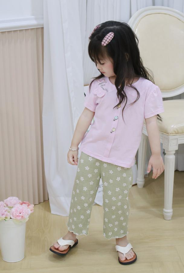 SB2451- bộ cộc tay cổ sen bé gái in chữ flower đính tai thỏ