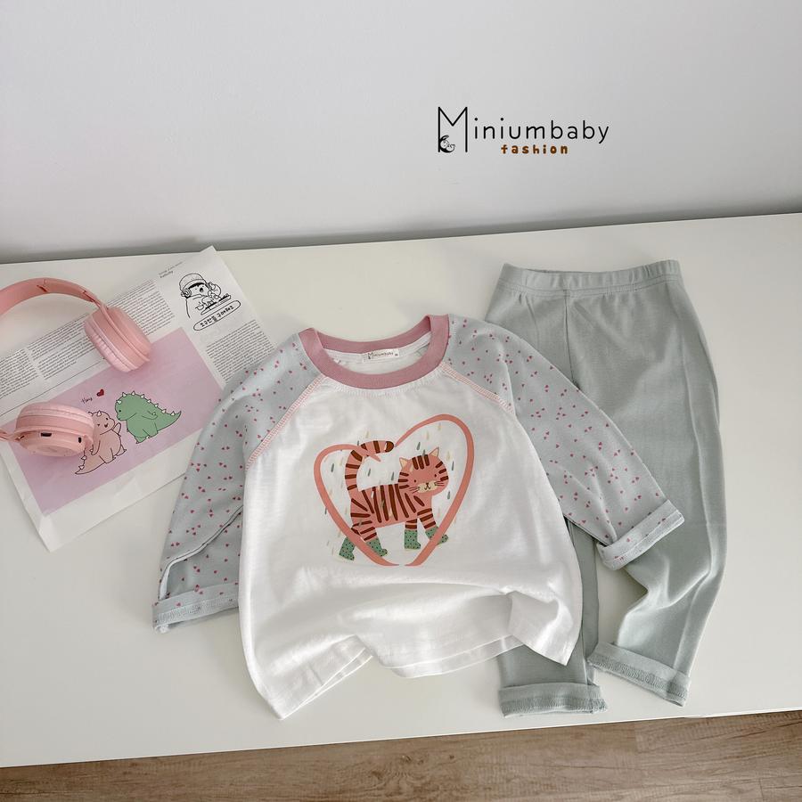 SB2103- bộ dài tay phối cổ, tay, quần in trái tim, hổ