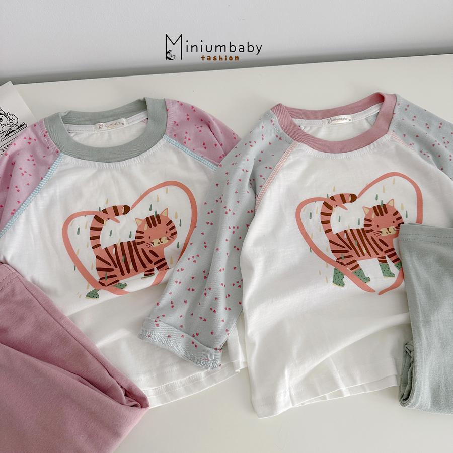 SB2103- bộ dài tay phối cổ, tay, quần in trái tim, hổ