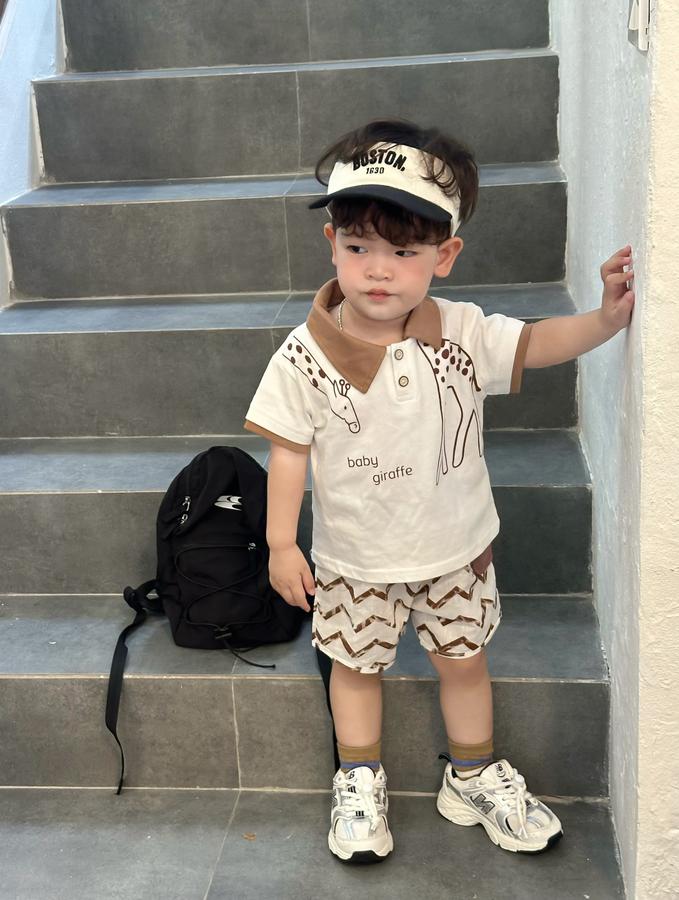 SB2130- bộ  hươu cao cổ, cá sấu phối quần sóng