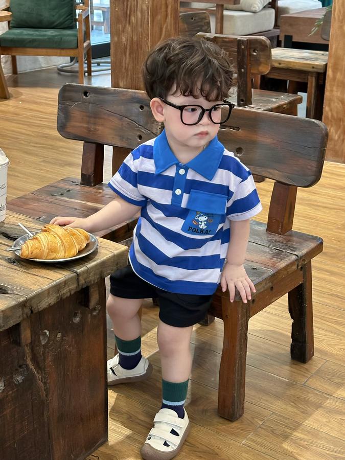 SB2228- bộ polo sọc ngang túi ngực in chó polka