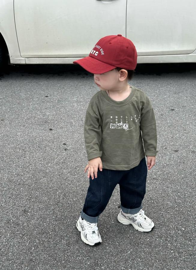 A2138- ái dài tay in chữ 3 ô vuông