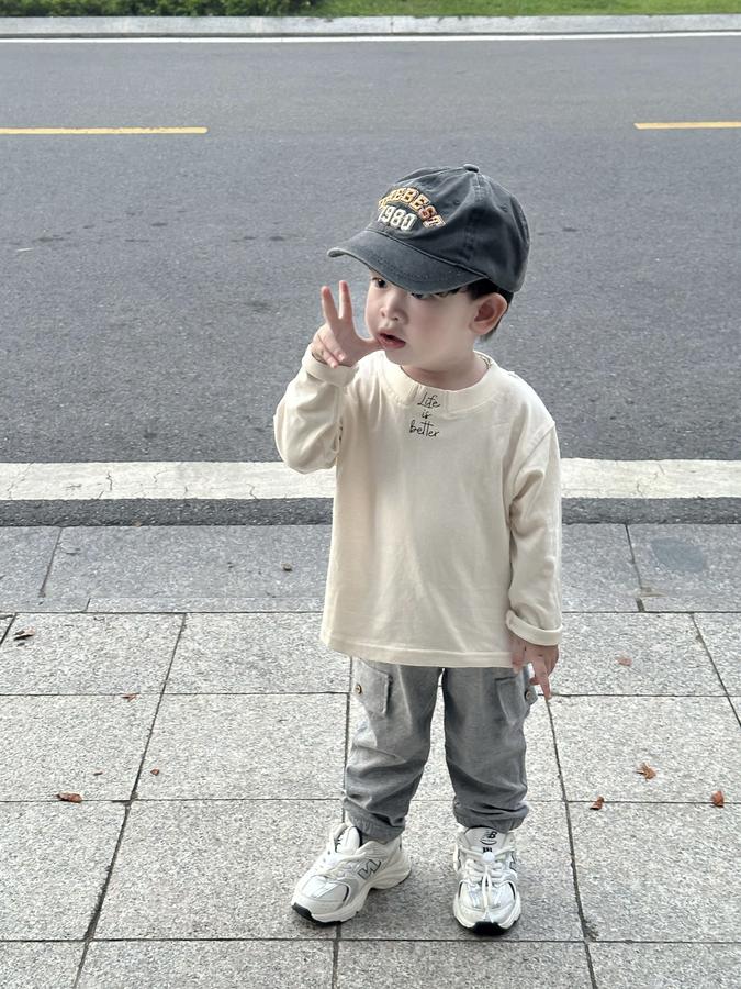 SB2073- bộ dài tay in life is better