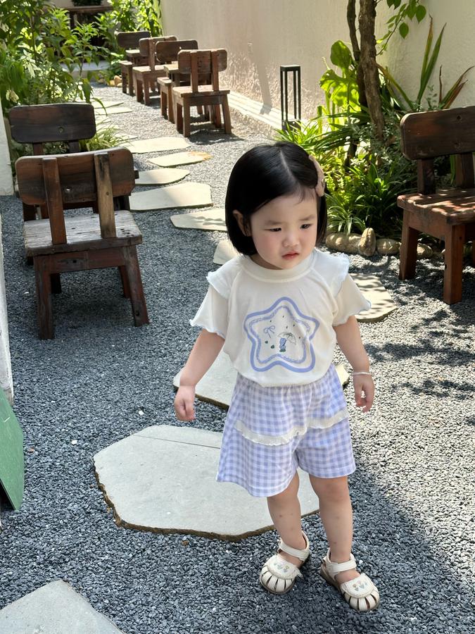 SB2450- bộ cộc tay đính sao kẻ phối quần kẻ