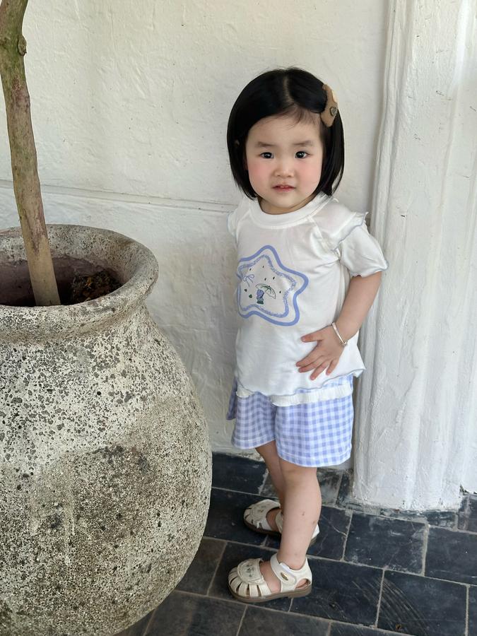 SB2450- bộ cộc tay đính sao kẻ phối quần kẻ