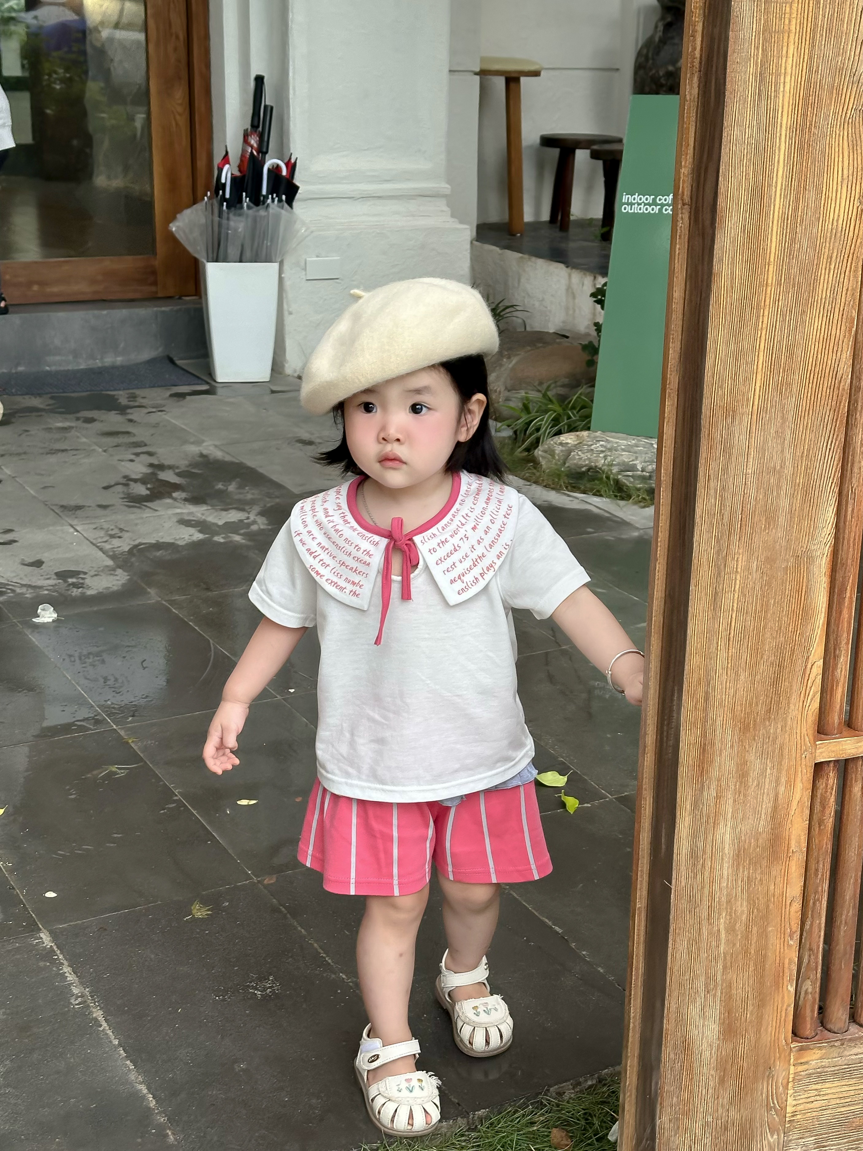 SB2447-bộ cộc cổ in chữ thắt nơ cổ, quần kẻ phối bèo