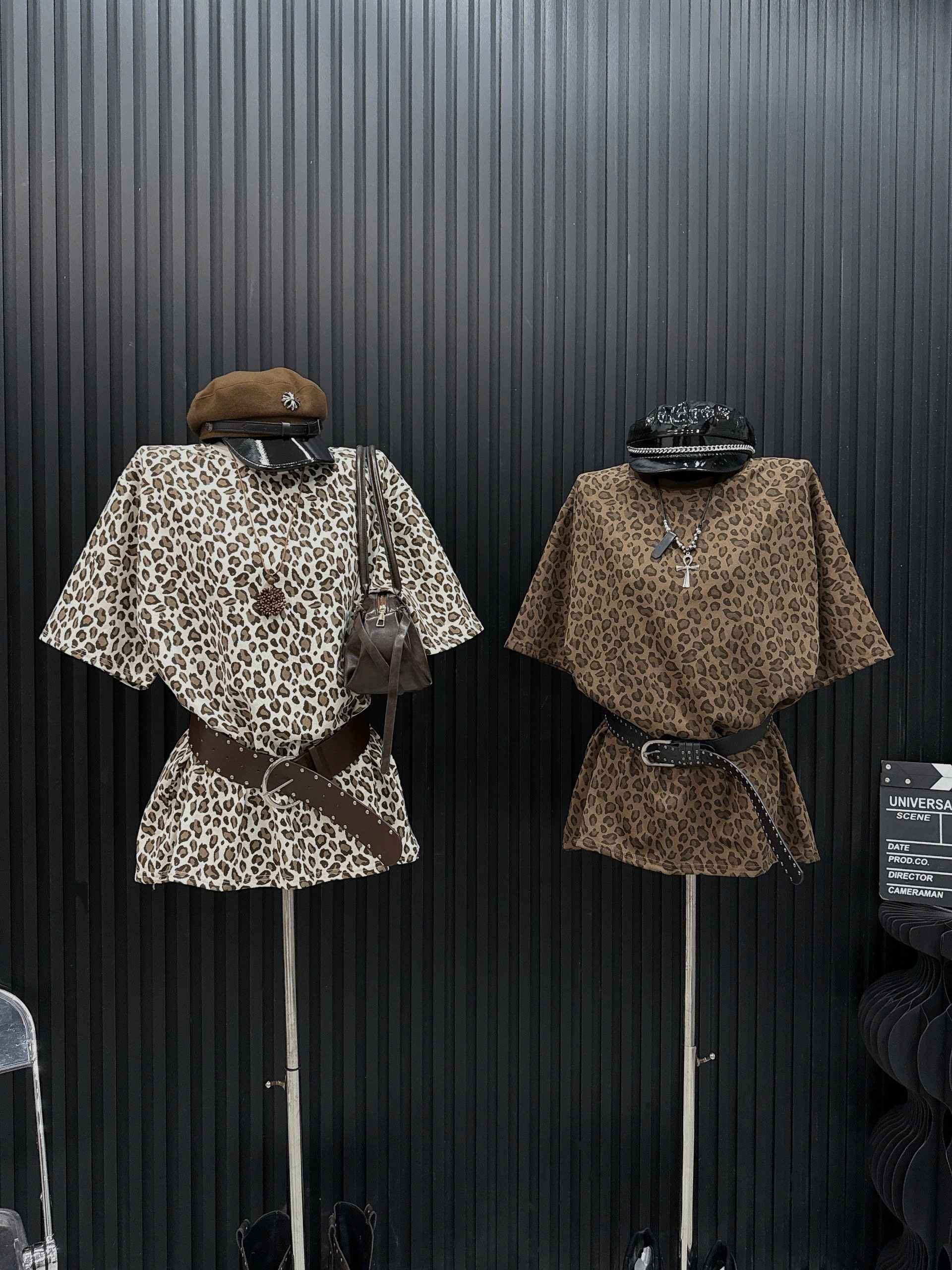 Product image - Áo Cộc  Tay Họa Tiết Beo