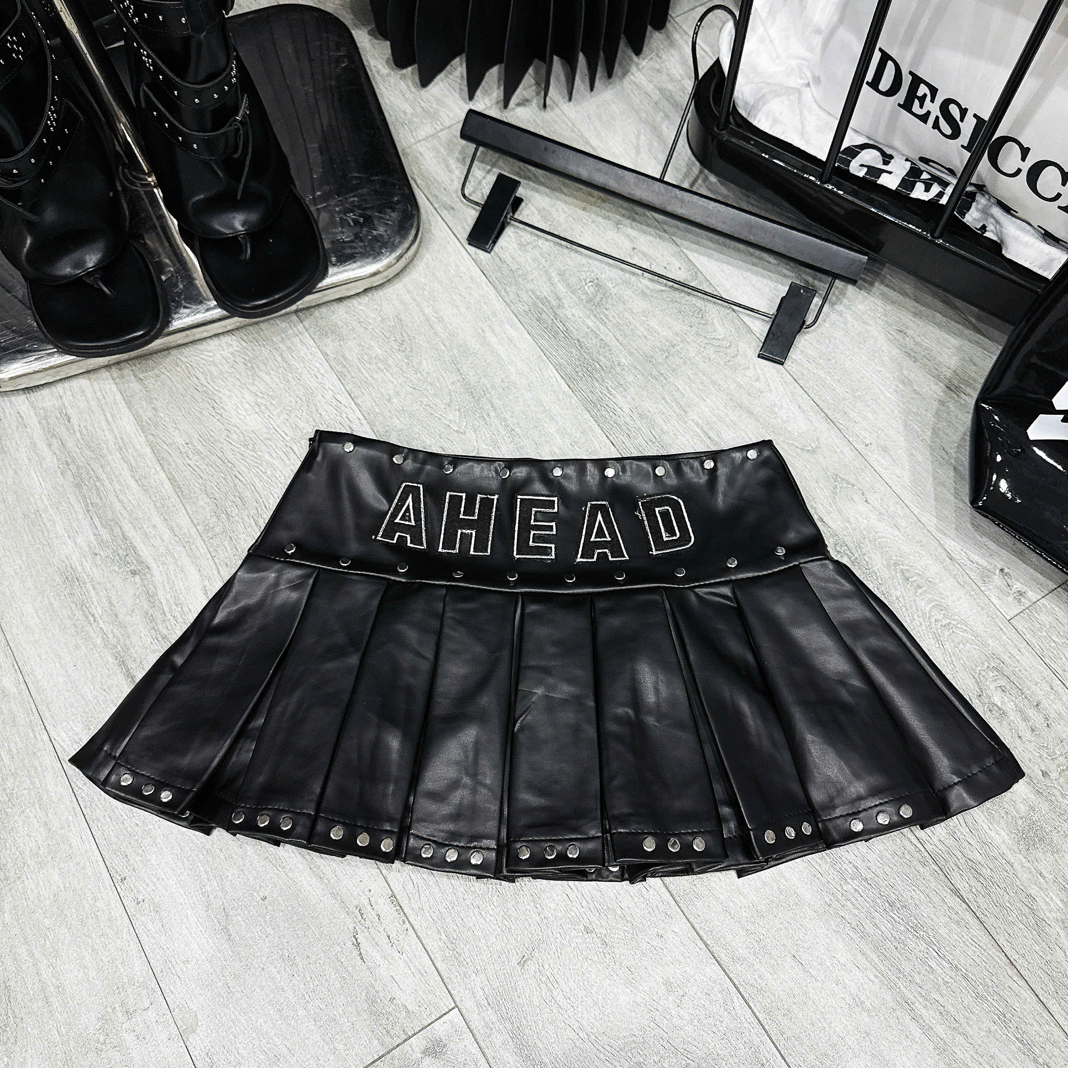 Product image - Chân Váy Da Xếp Li