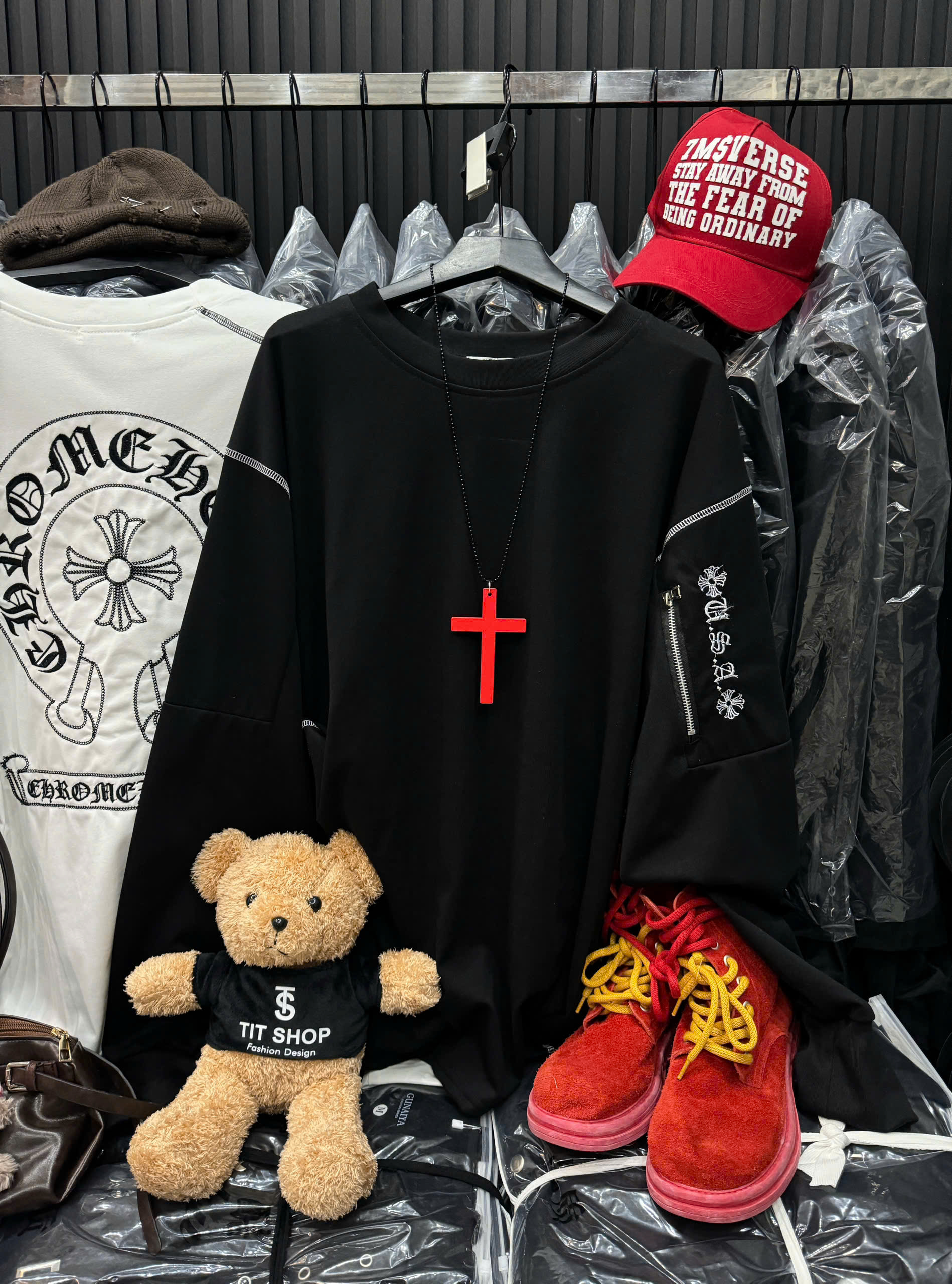 Product image - Áo Tay Dài Thêu Chỉ Viền